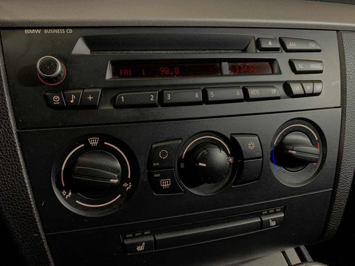 BMW 1 серии с пробегом — 2011 год. Фото: #15