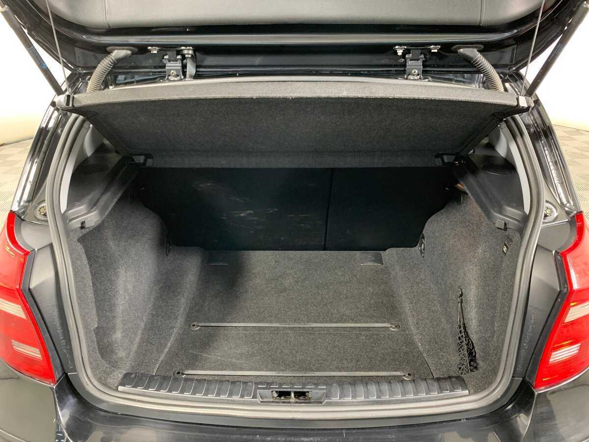 BMW 1 серии с пробегом — 2011 год. Фото: #19