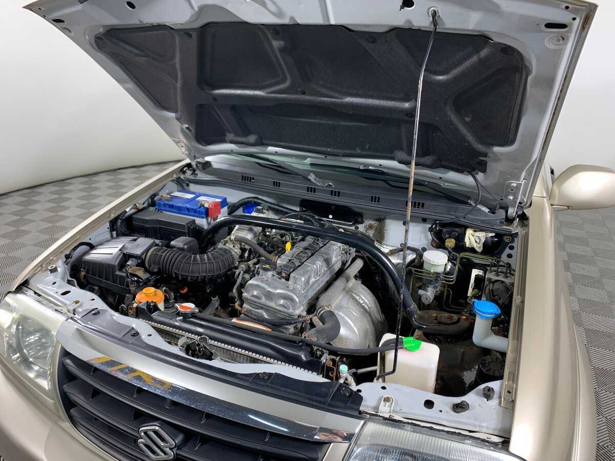 Suzuki Grand Vitara с пробегом — 2004 год. Фото: #10