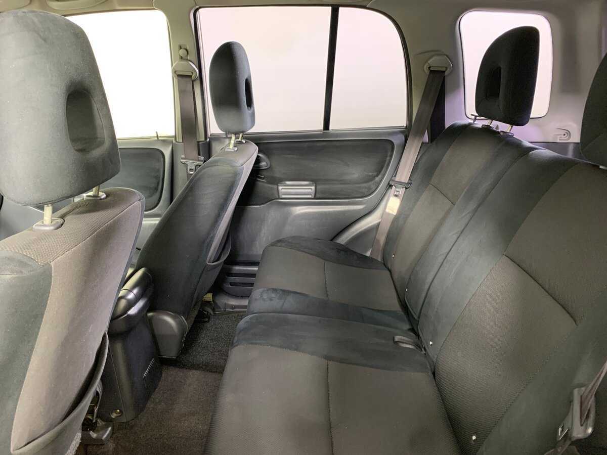 Suzuki Grand Vitara с пробегом — 2004 год. Фото: #18