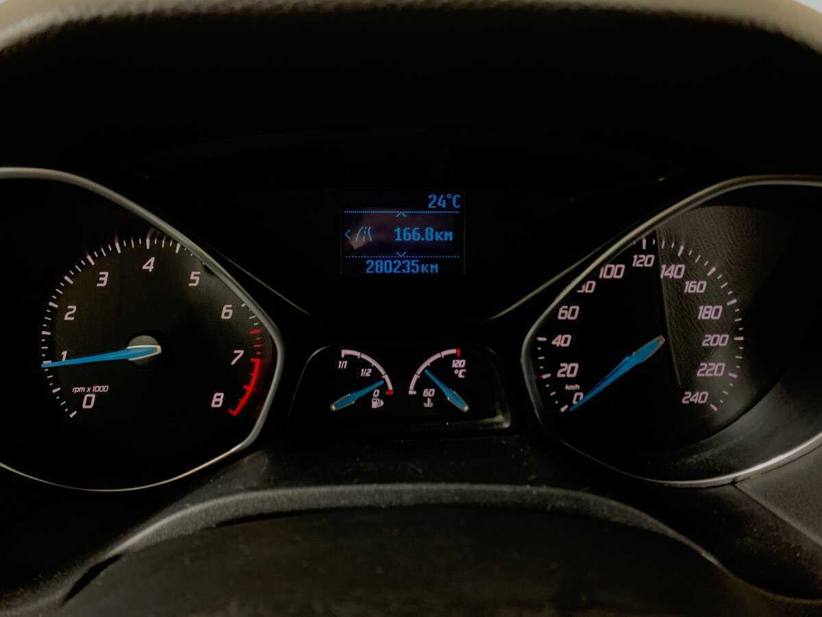 Ford Focus с пробегом — 2011 год. Фото: #14