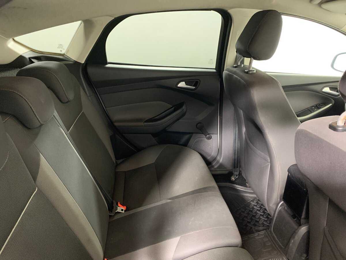 Ford Focus с пробегом — 2011 год. Фото: #17