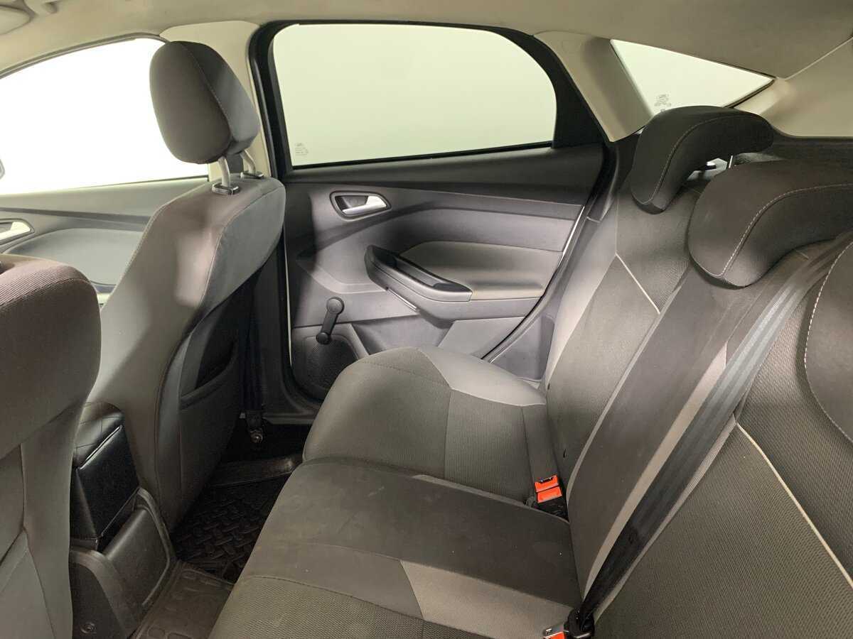 Ford Focus с пробегом — 2011 год. Фото: #18