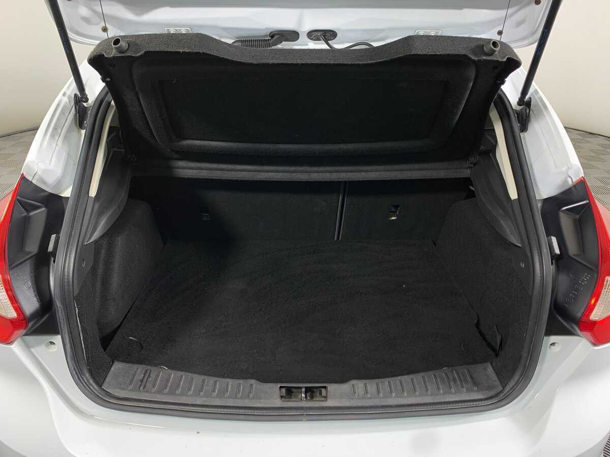 Ford Focus с пробегом — 2011 год. Фото: #19