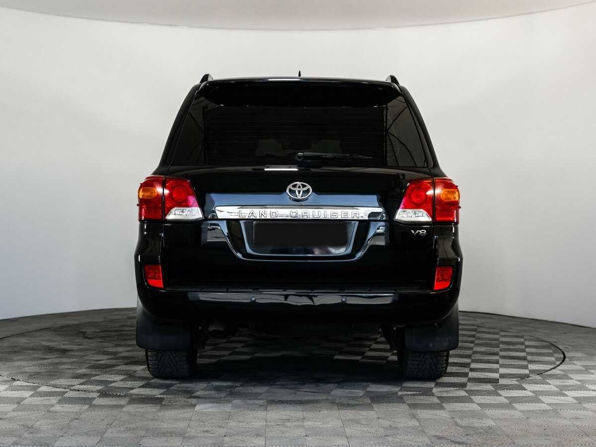 Toyota Land Cruiser с пробегом — 2013 год. Фото: #6