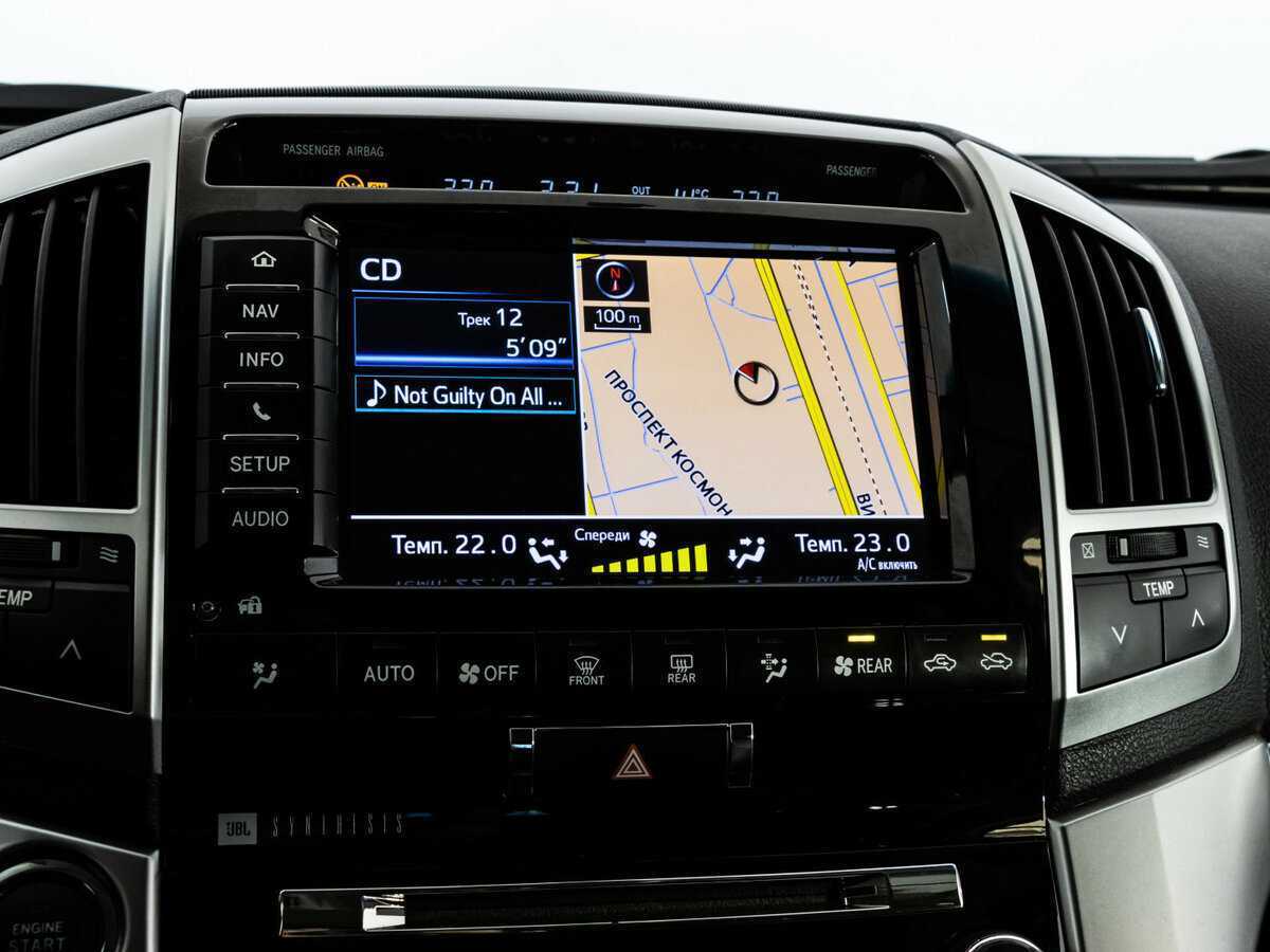 Toyota Land Cruiser с пробегом — 2013 год. Фото: #17