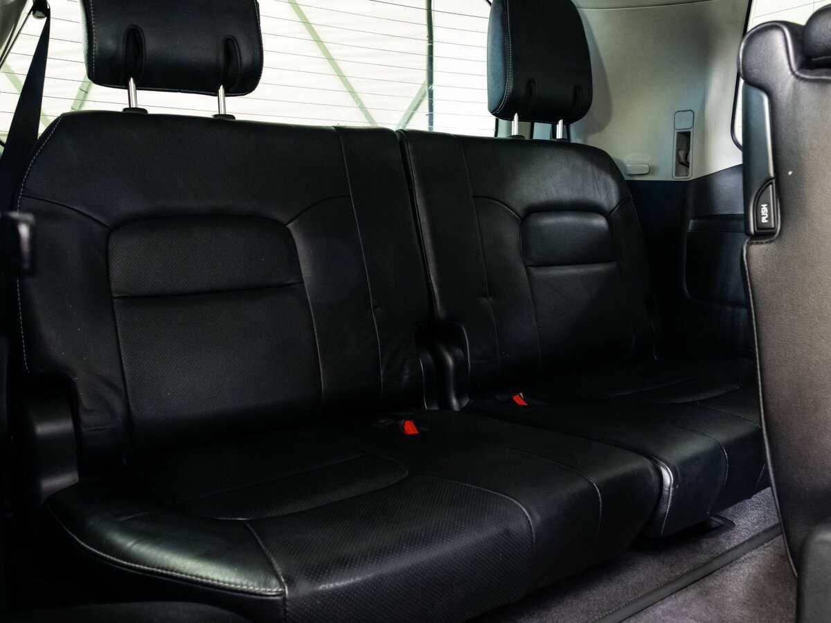 Toyota Land Cruiser с пробегом — 2013 год. Фото: #24