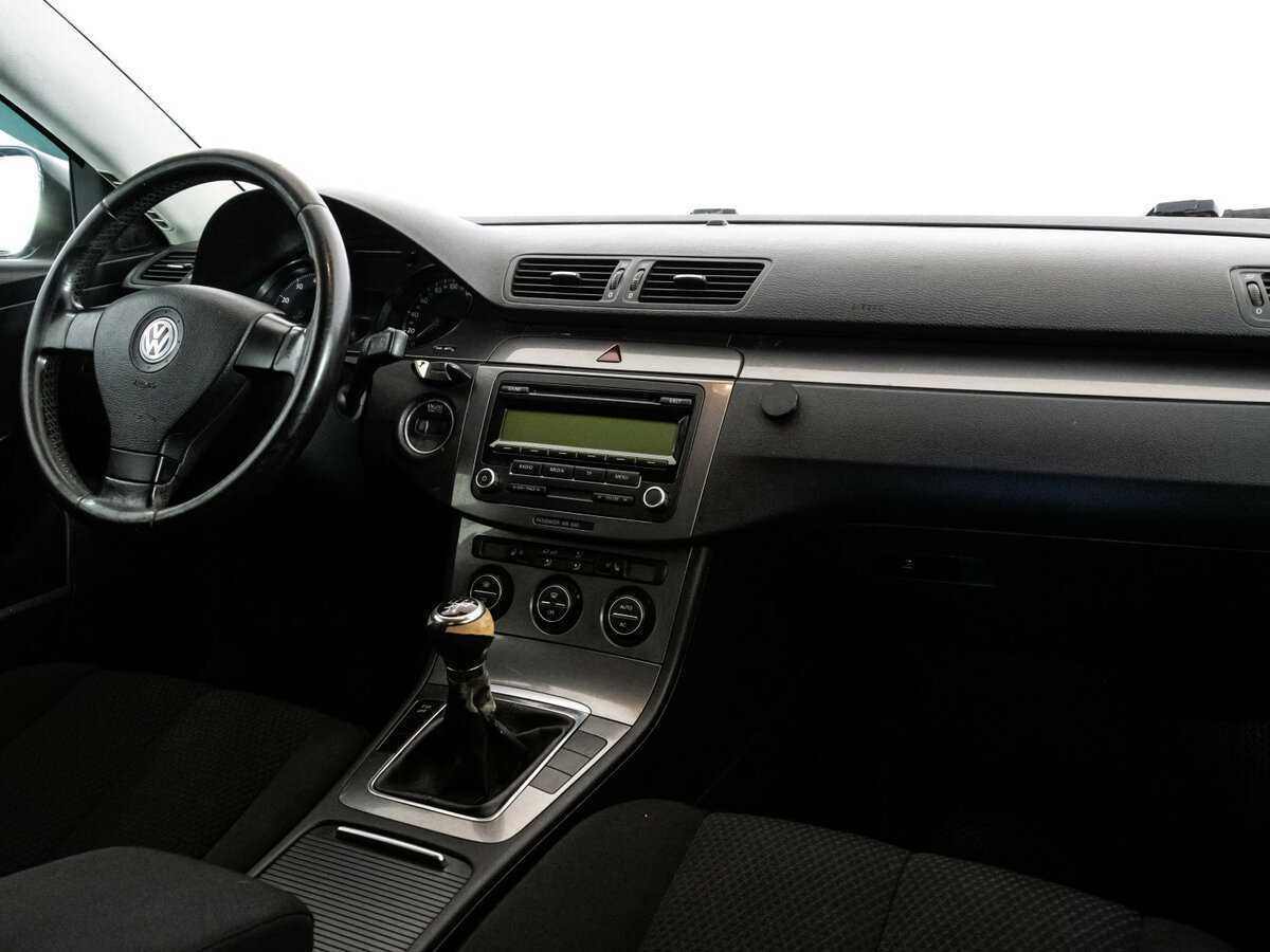 Volkswagen Passat с пробегом — 2008 год. Фото: #6