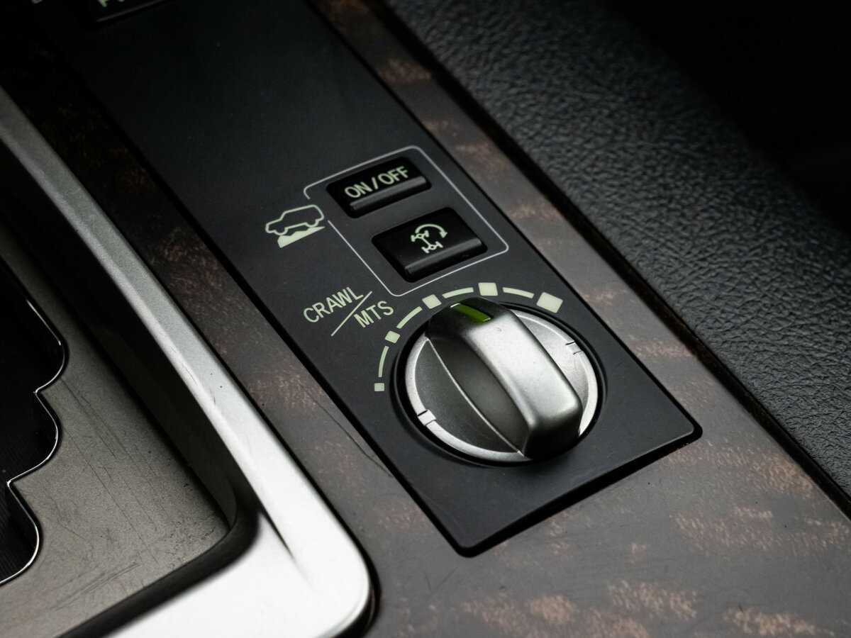 Toyota Land Cruiser с пробегом — 2012 год. Фото: #16