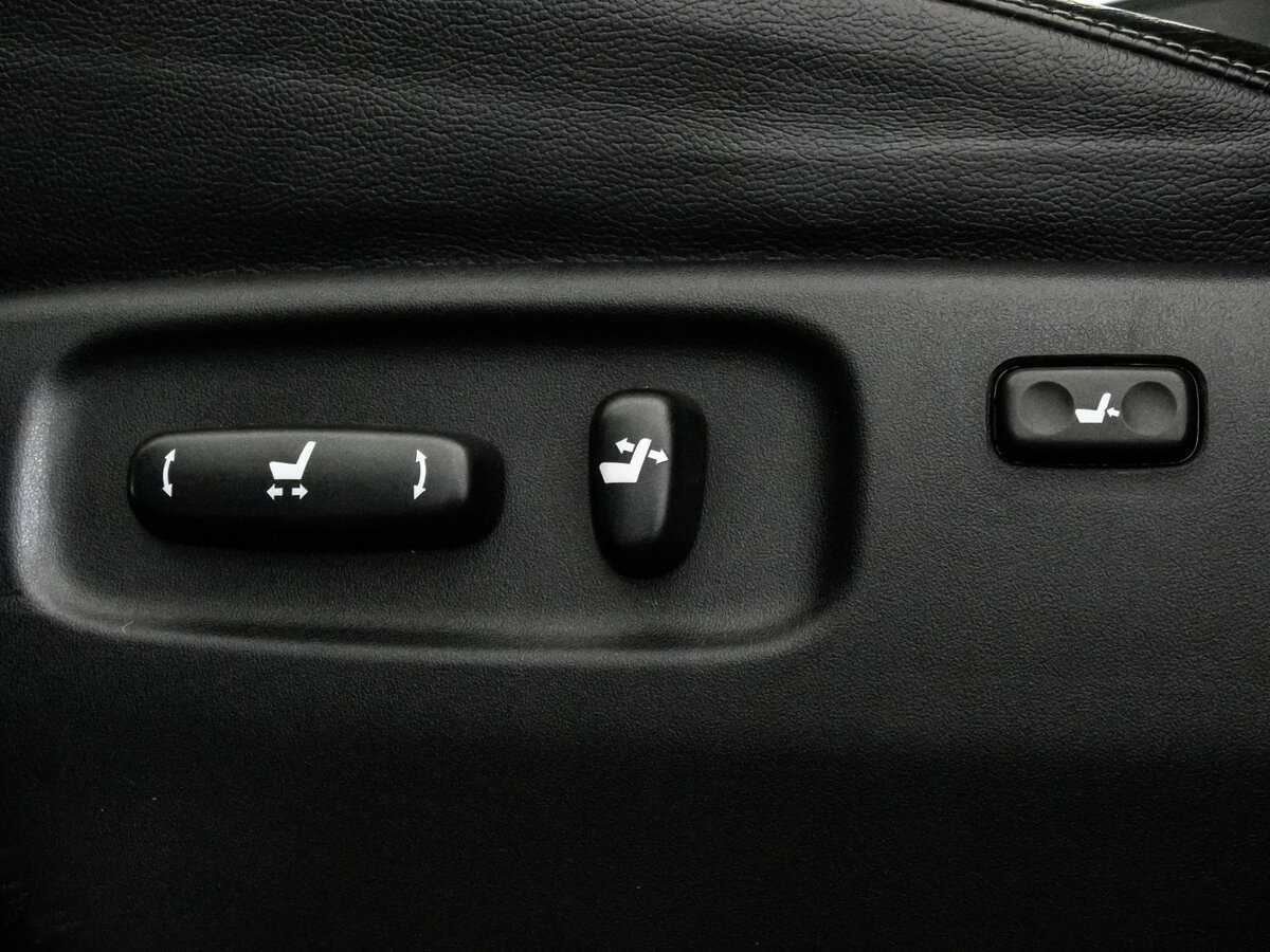 Toyota Land Cruiser с пробегом — 2012 год. Фото: #27