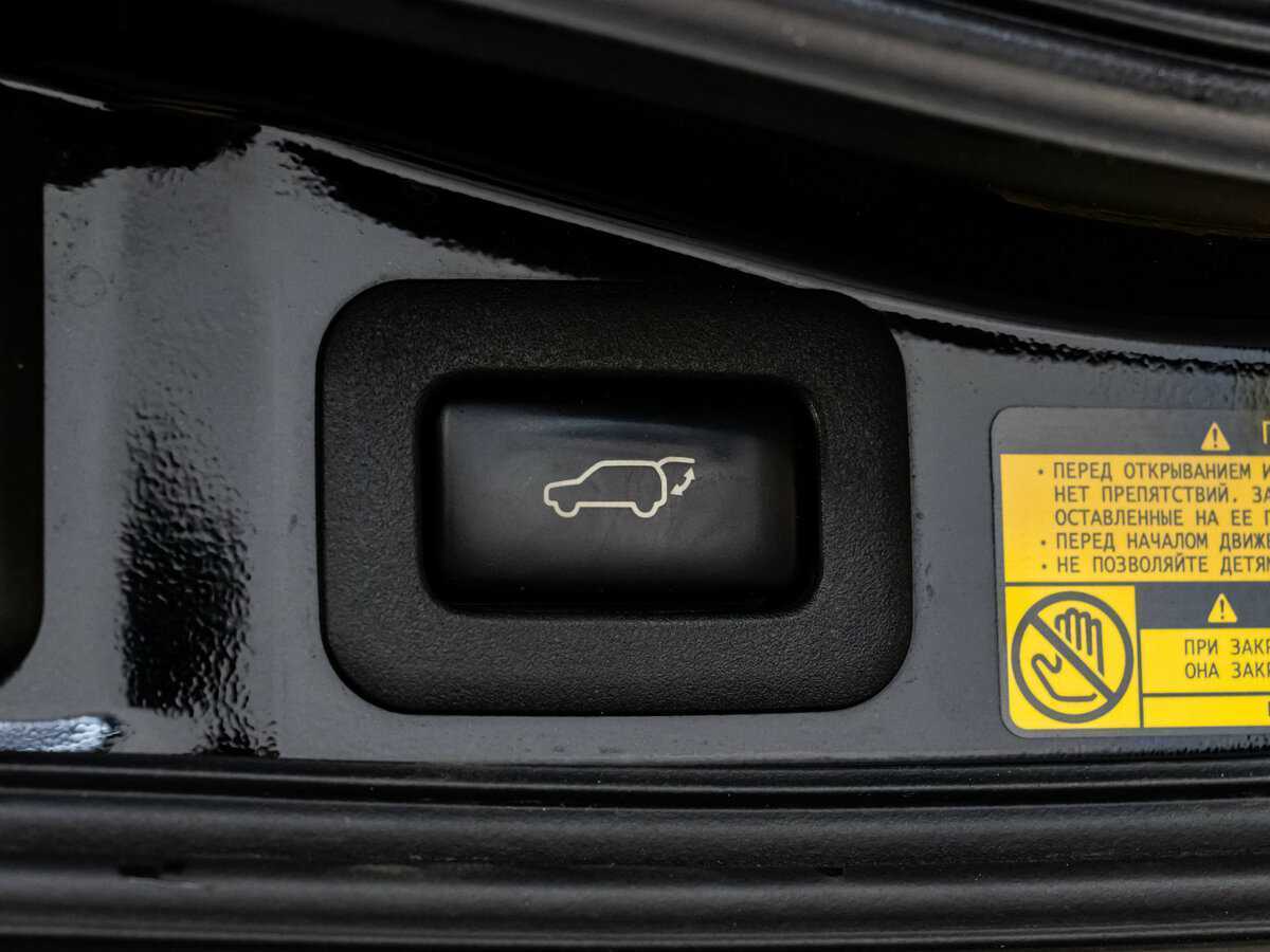 Toyota Land Cruiser с пробегом — 2012 год. Фото: #31