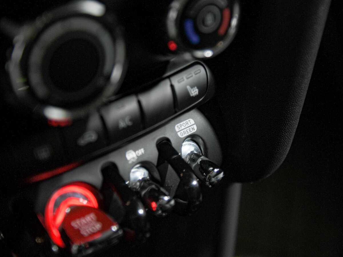 Mini Hatch с пробегом — 2018 год. Фото: #10