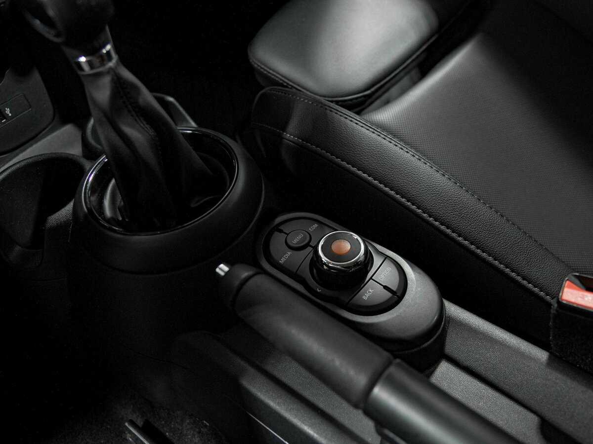 Mini Hatch с пробегом — 2018 год. Фото: #11