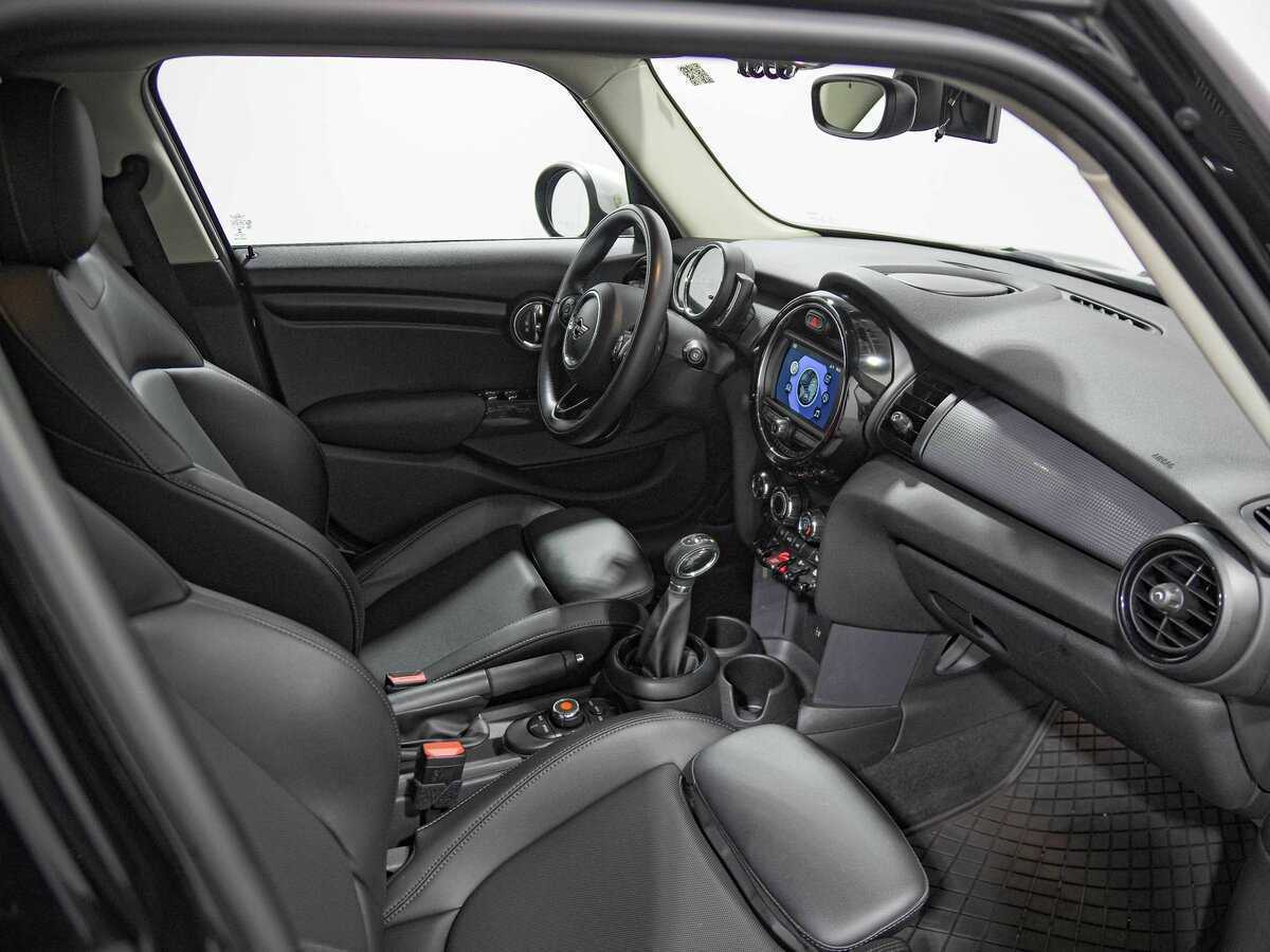 Mini Hatch с пробегом — 2018 год. Фото: #15