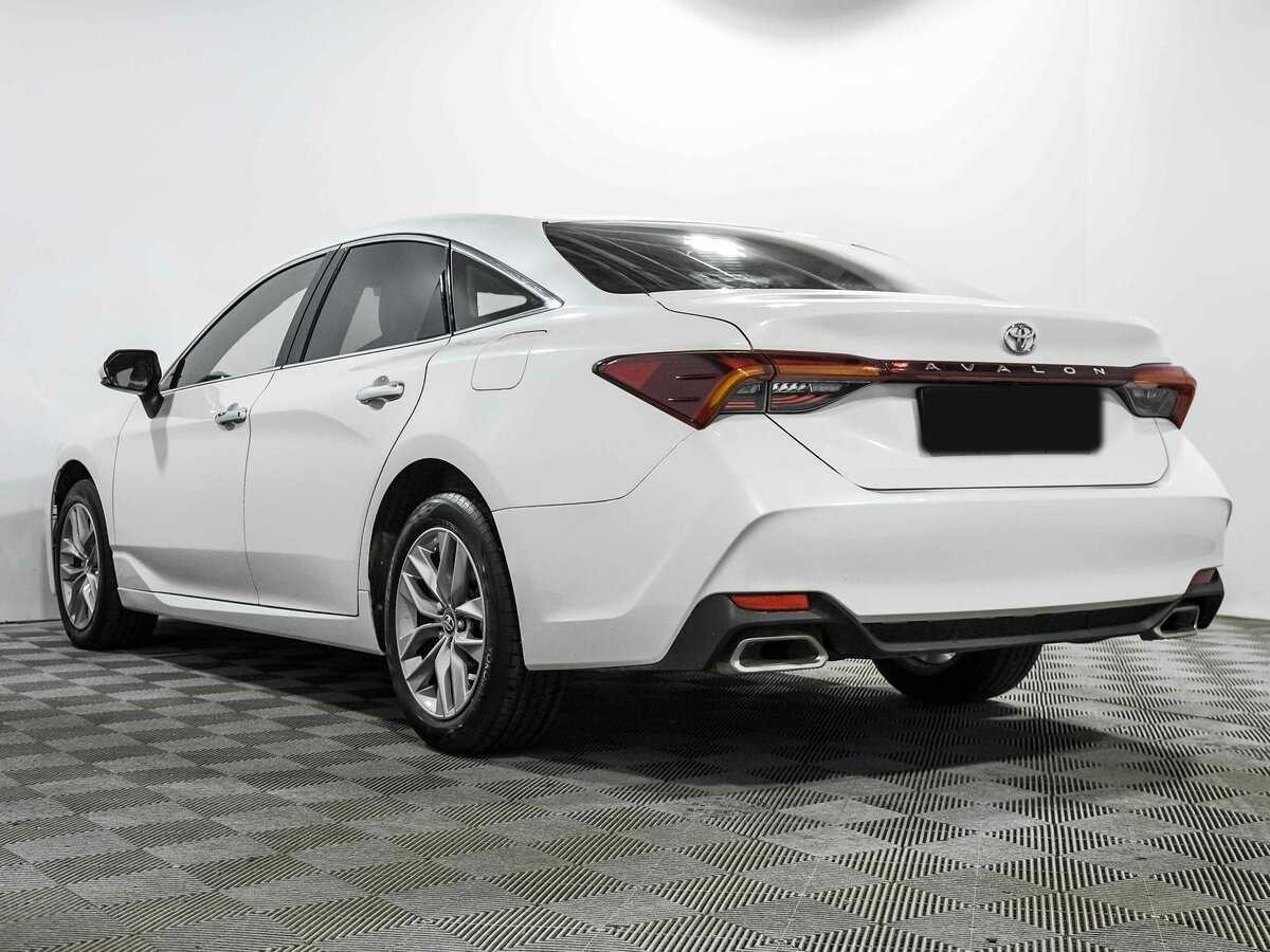 Toyota Avalon с пробегом — 2021 год. Фото: #5