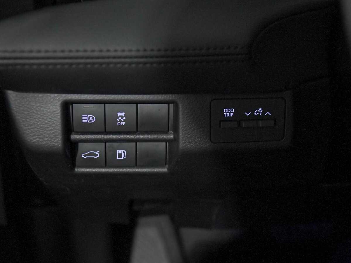 Toyota Avalon с пробегом — 2021 год. Фото: #14