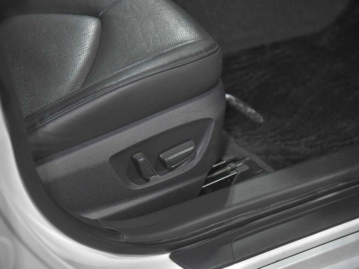 Toyota Avalon с пробегом — 2021 год. Фото: #16