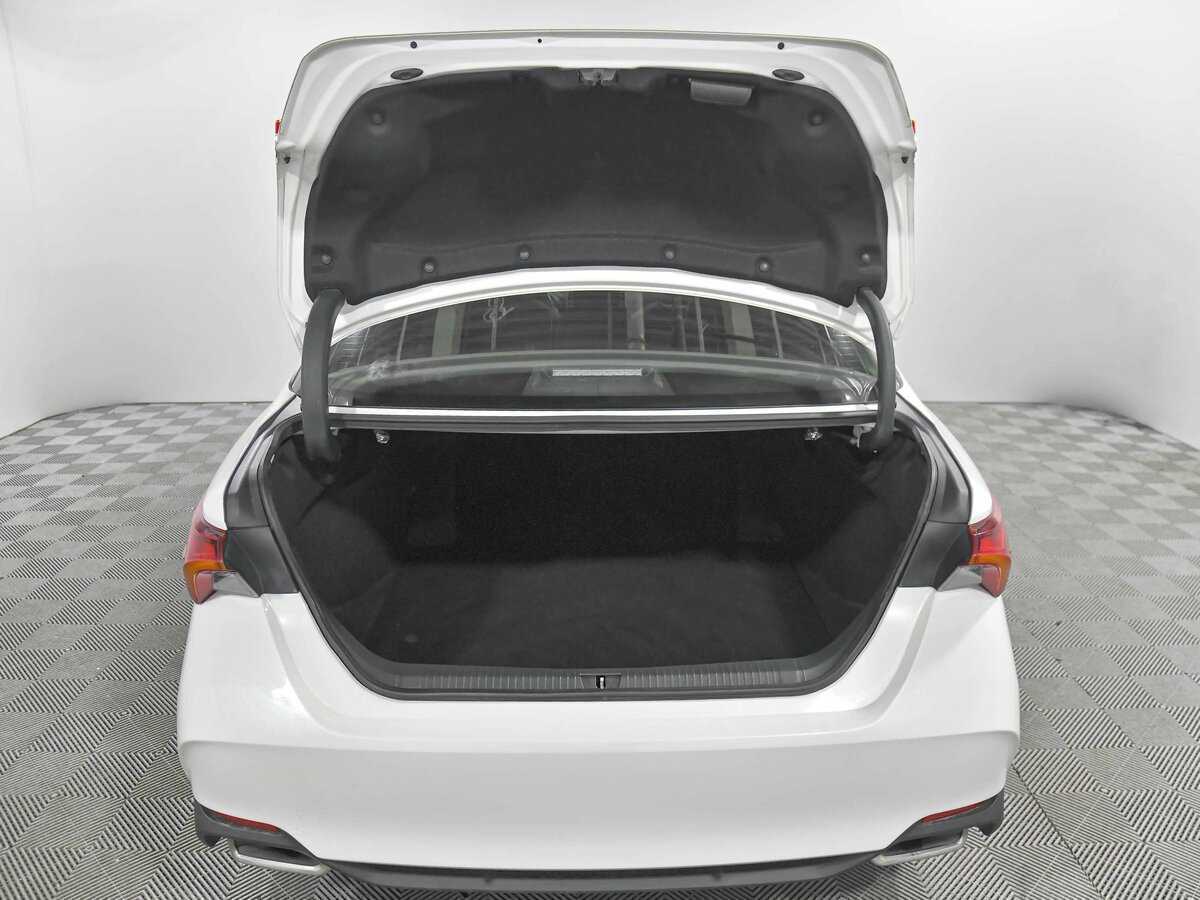 Toyota Avalon с пробегом — 2021 год. Фото: #18