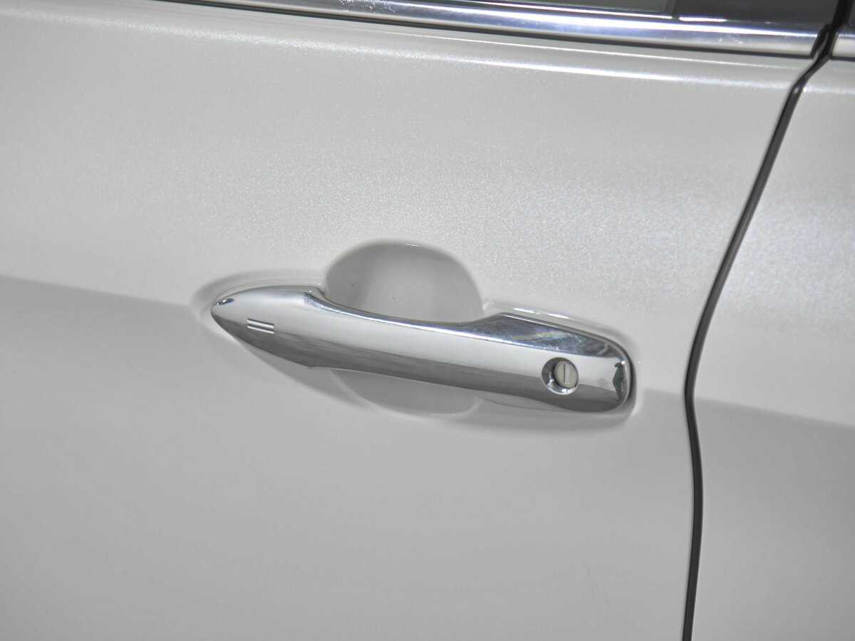 Toyota Avalon с пробегом — 2021 год. Фото: #19