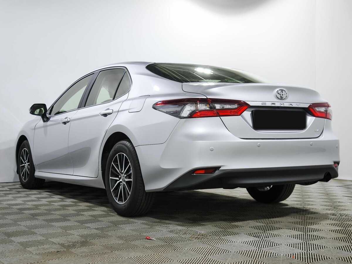 Toyota Camry с пробегом — 2023 год. Фото: #5