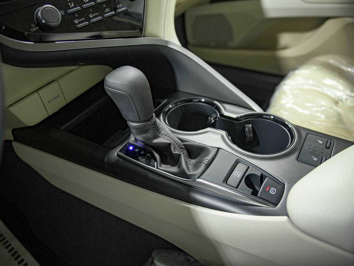 Toyota Camry с пробегом — 2023 год. Фото: #10