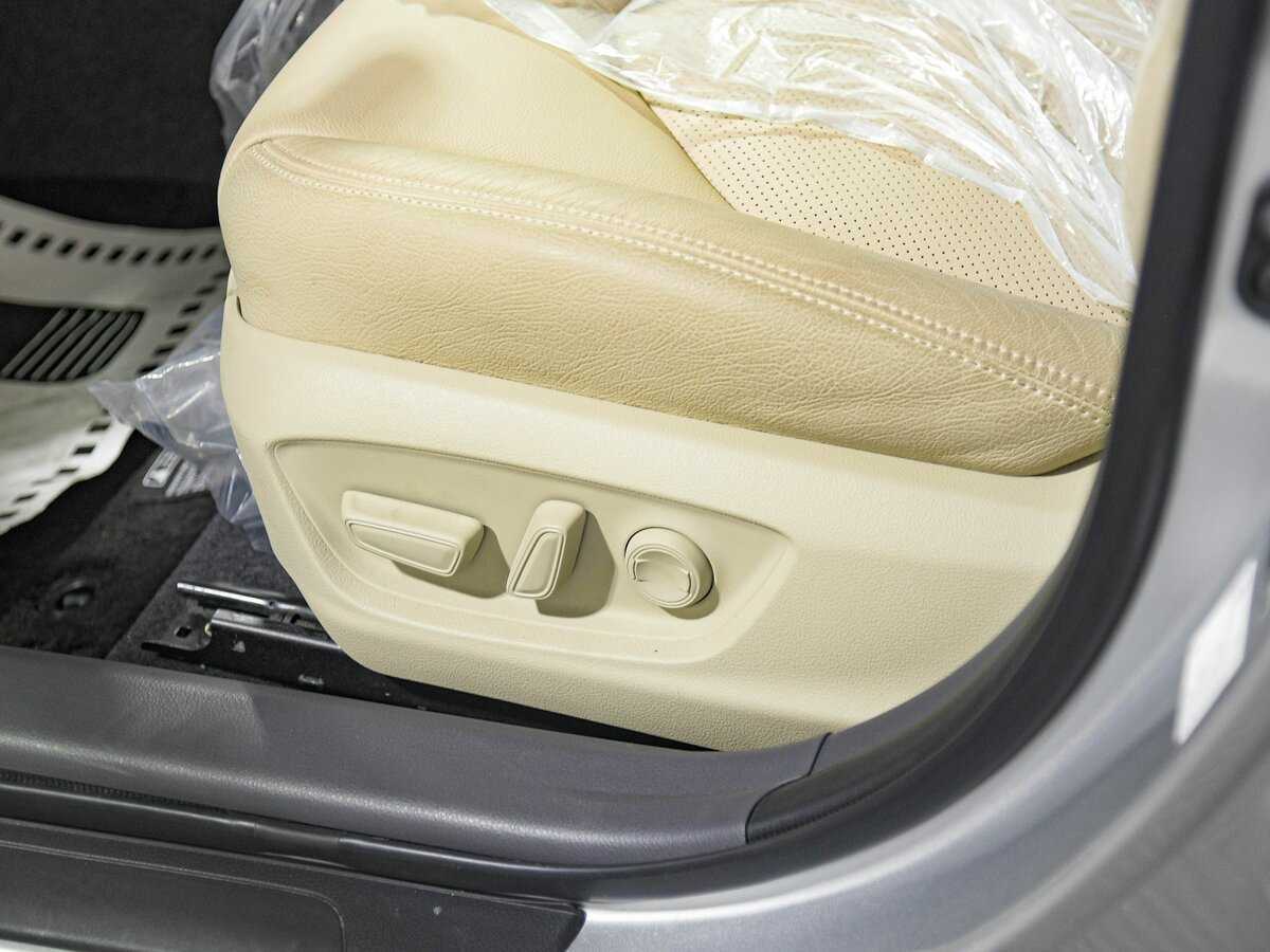 Toyota Camry с пробегом — 2023 год. Фото: #13