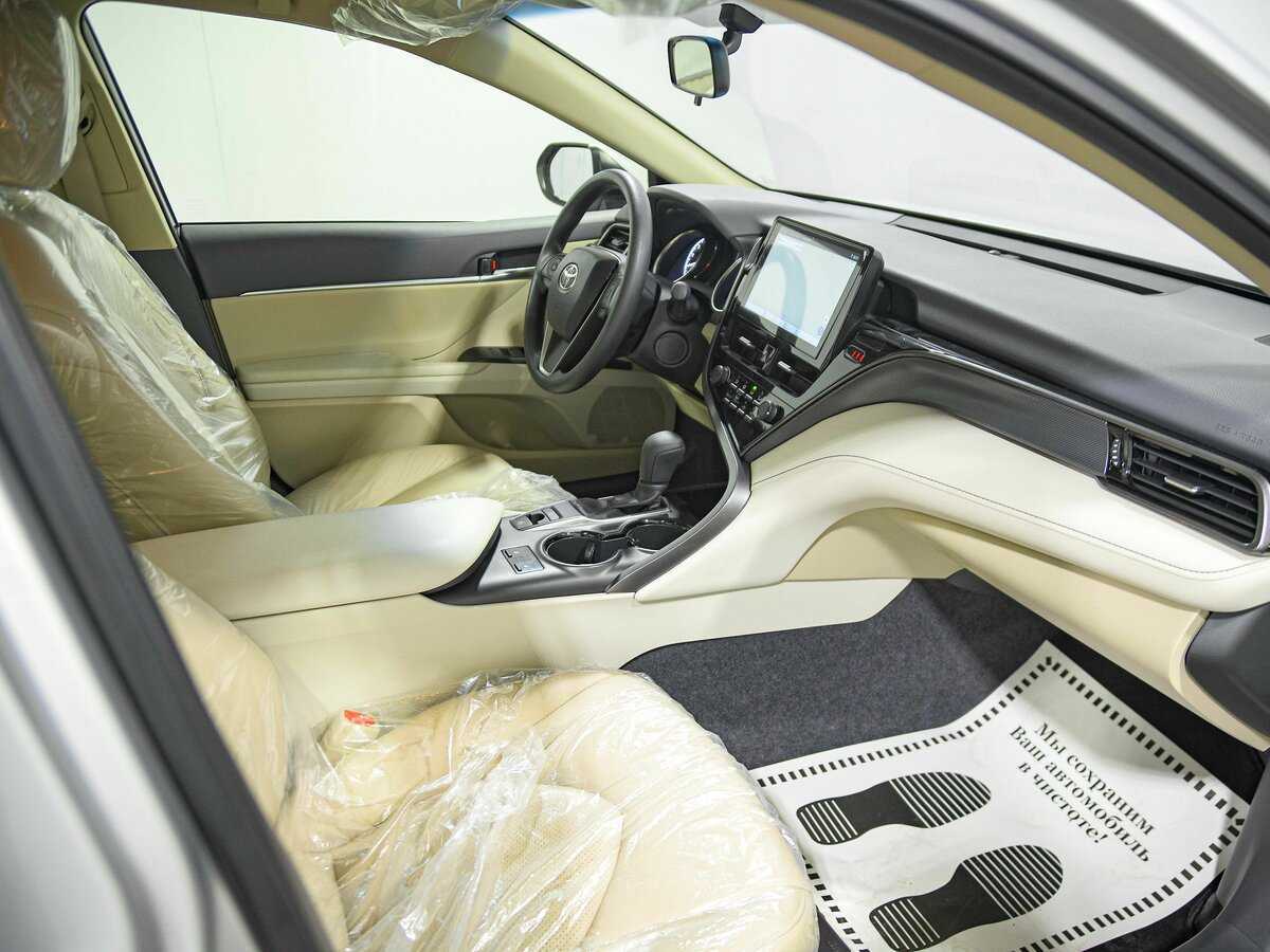Toyota Camry с пробегом — 2023 год. Фото: #15