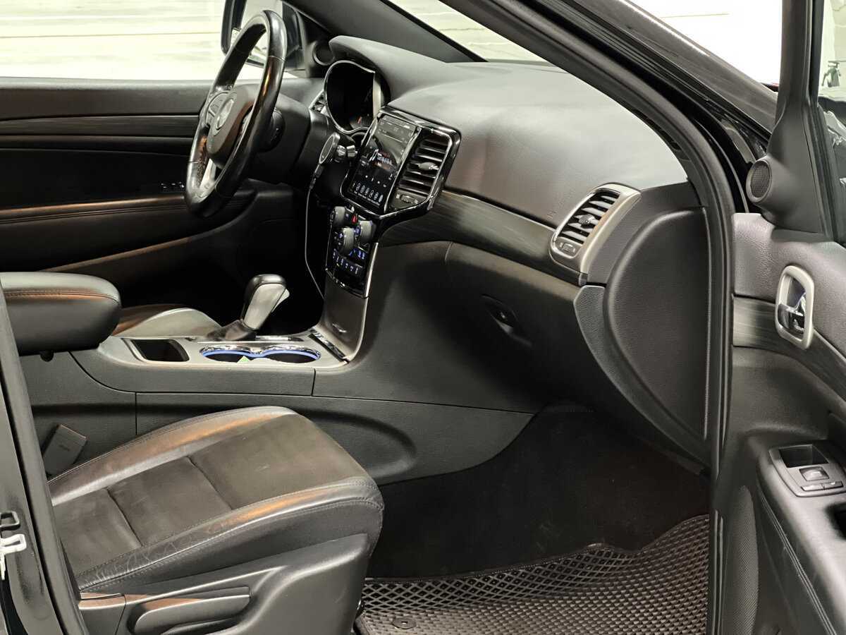 Jeep Grand Cherokee с пробегом — 2019 год. Фото: #10