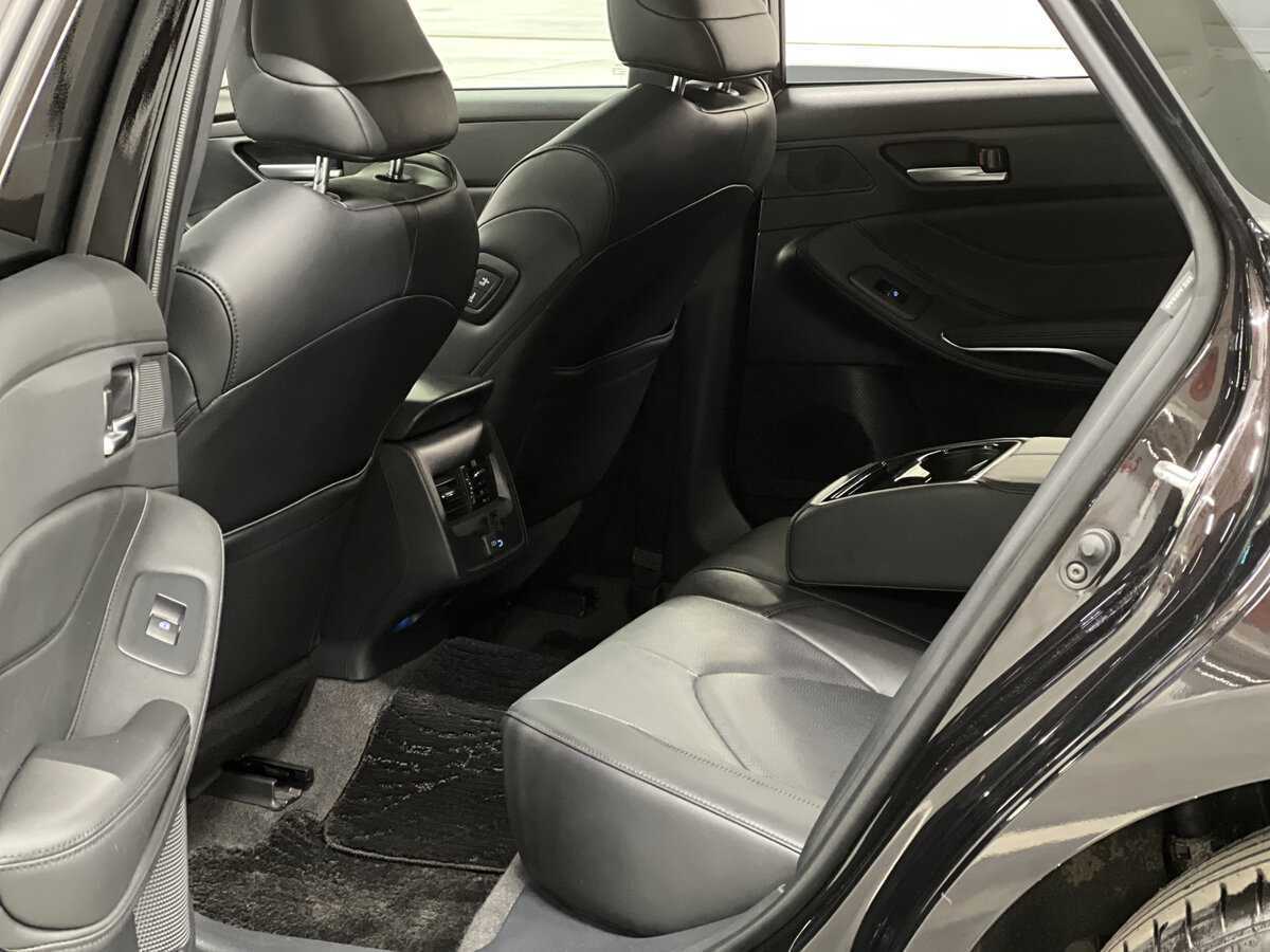 Toyota Avalon с пробегом — 2022 год. Фото: #11