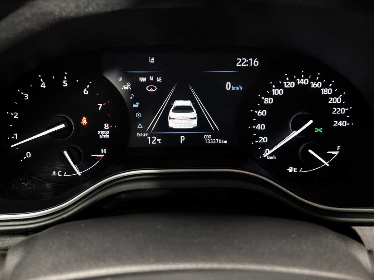 Toyota Avalon с пробегом — 2022 год. Фото: #12