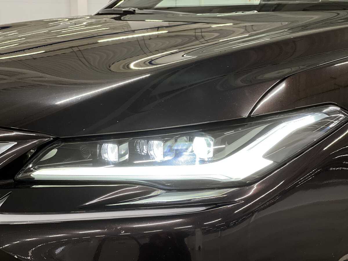 Toyota Avalon с пробегом — 2022 год. Фото: #16