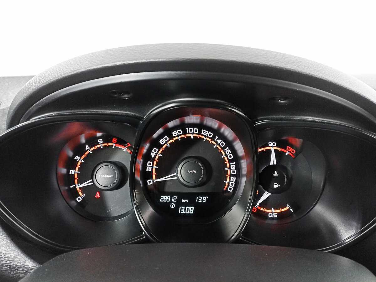 Lada (ВАЗ) Vesta с пробегом — 2021 год. Фото: #12