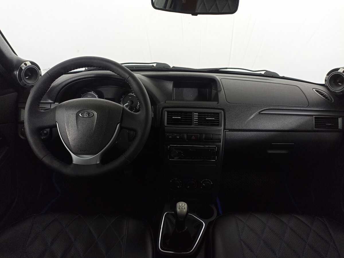 Lada (ВАЗ) Priora с пробегом — 2018 год. Фото: #13