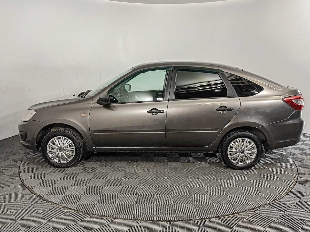 Lada (ВАЗ) Granta с пробегом — 2016 год. Фото: #7