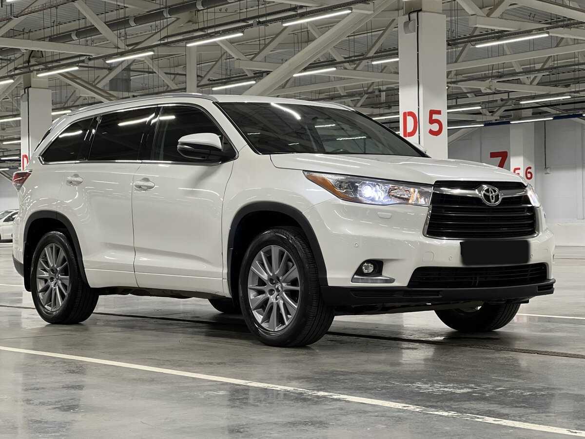 Toyota Highlander с пробегом — 2014 год. Фото: #2
