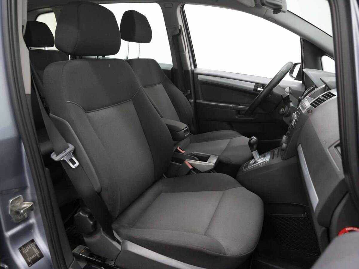 Opel Zafira с пробегом — 2007 год. Фото: #12