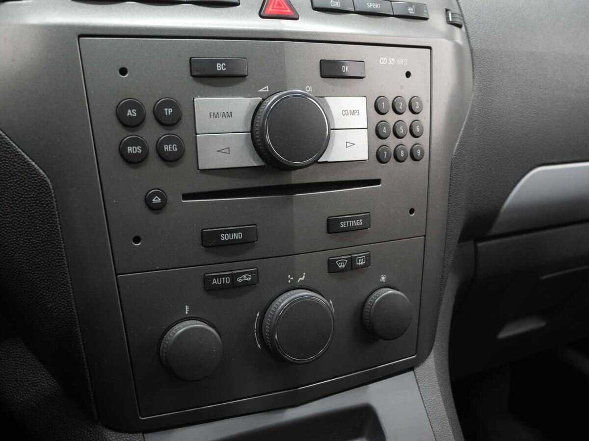 Opel Zafira с пробегом — 2007 год. Фото: #20