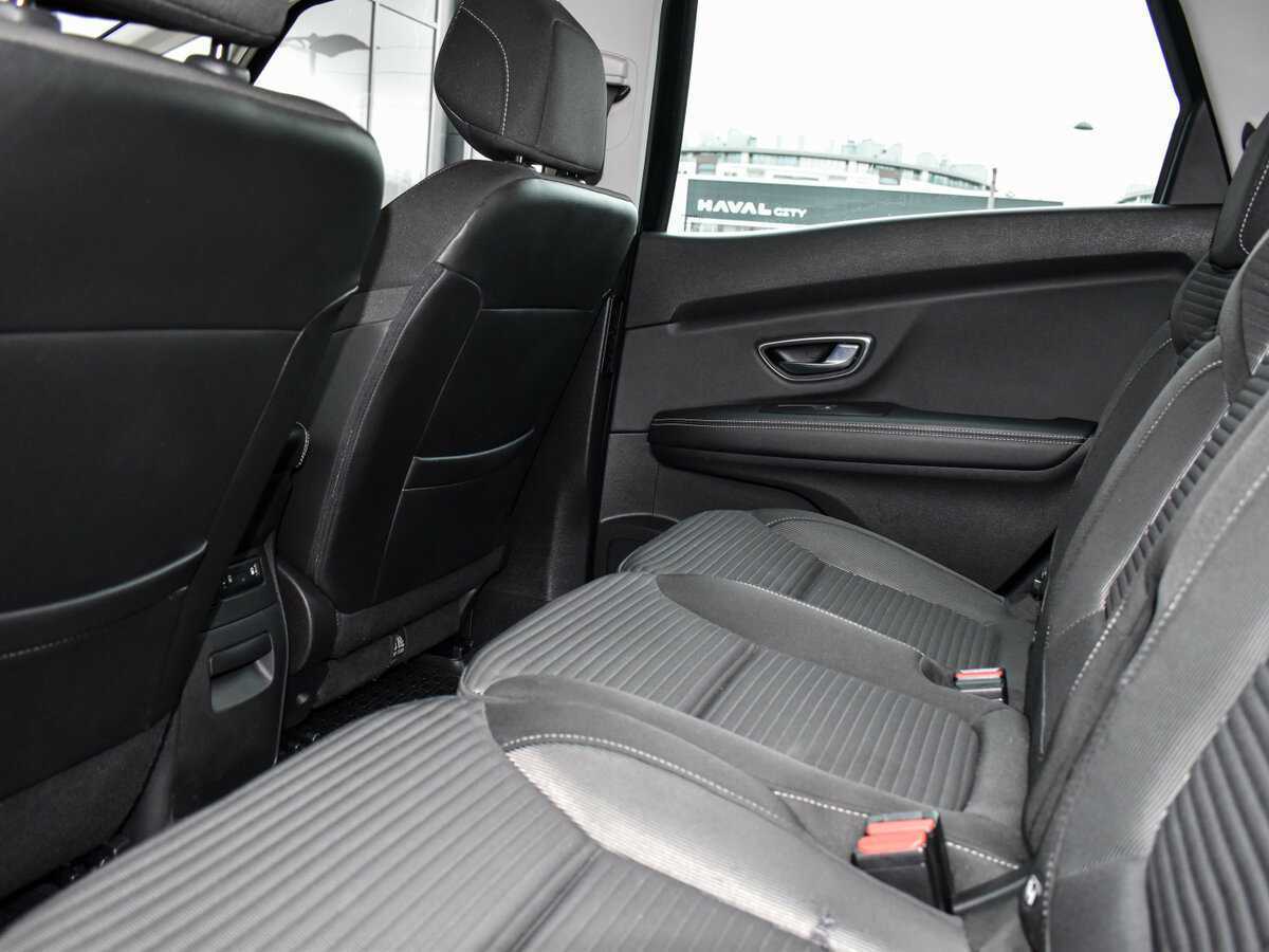 Renault Scenic с пробегом — 2018 год. Фото: #11