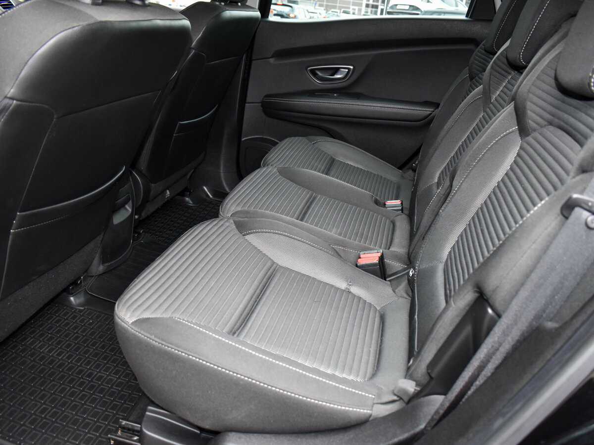 Renault Scenic с пробегом — 2018 год. Фото: #12