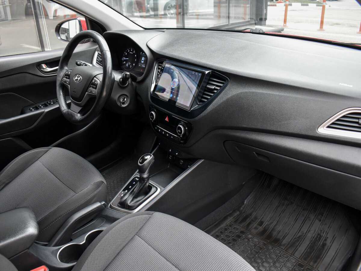 Hyundai Solaris с пробегом — 2019 год. Фото: #13