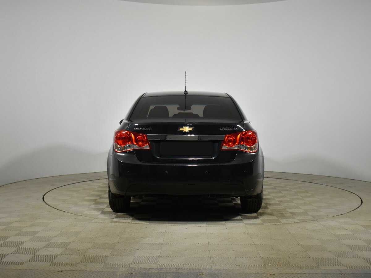 Chevrolet Cruze с пробегом — 2011 год. Фото: #5