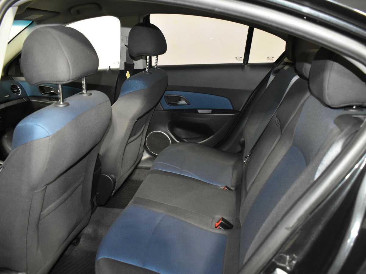 Chevrolet Cruze с пробегом — 2011 год. Фото: #18