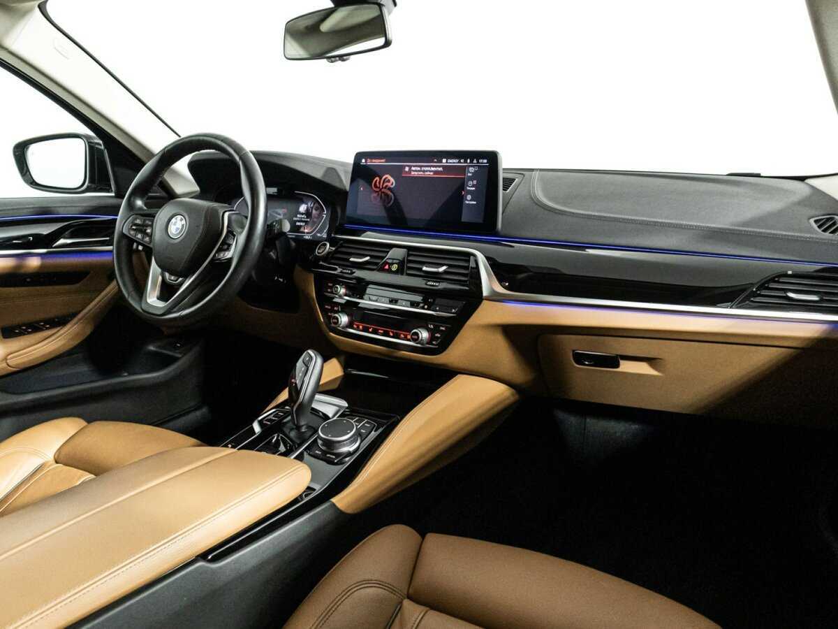 BMW 5 серии с пробегом — 2020 год. Фото: #8