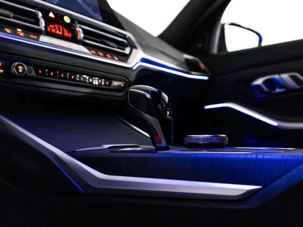 BMW 3 серии с пробегом — 2019 год. Фото: #29