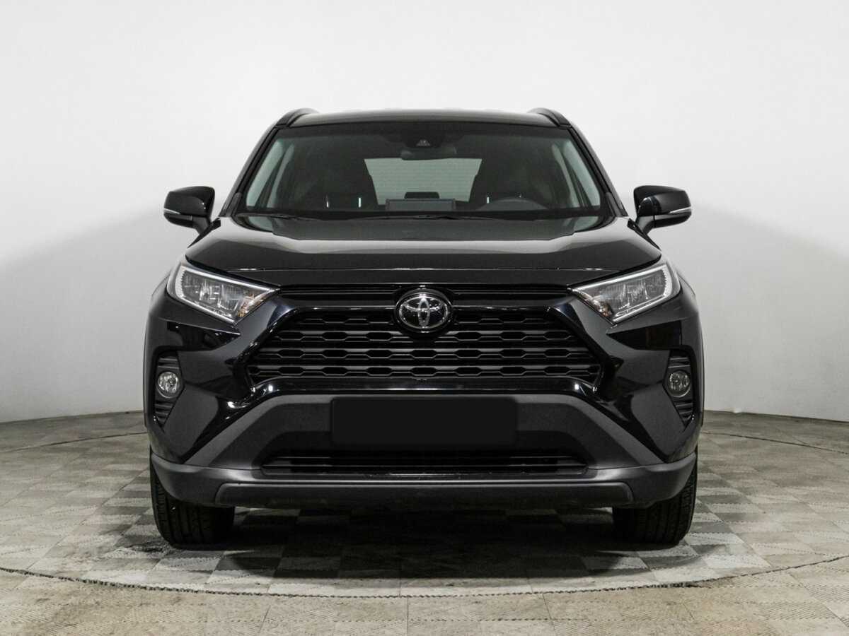 Toyota RAV4 с пробегом — 2021 год. Фото: #1