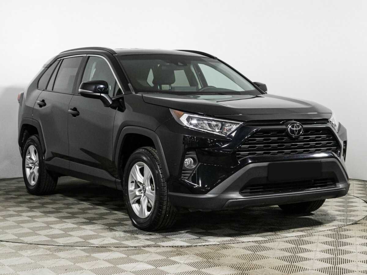 Toyota RAV4 с пробегом — 2021 год. Фото: #2