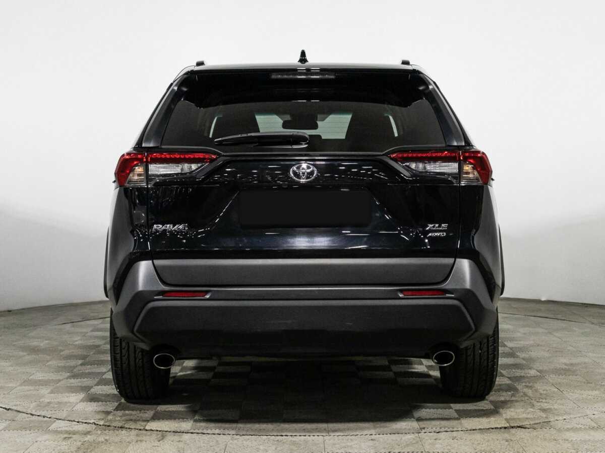 Toyota RAV4 с пробегом — 2021 год. Фото: #5