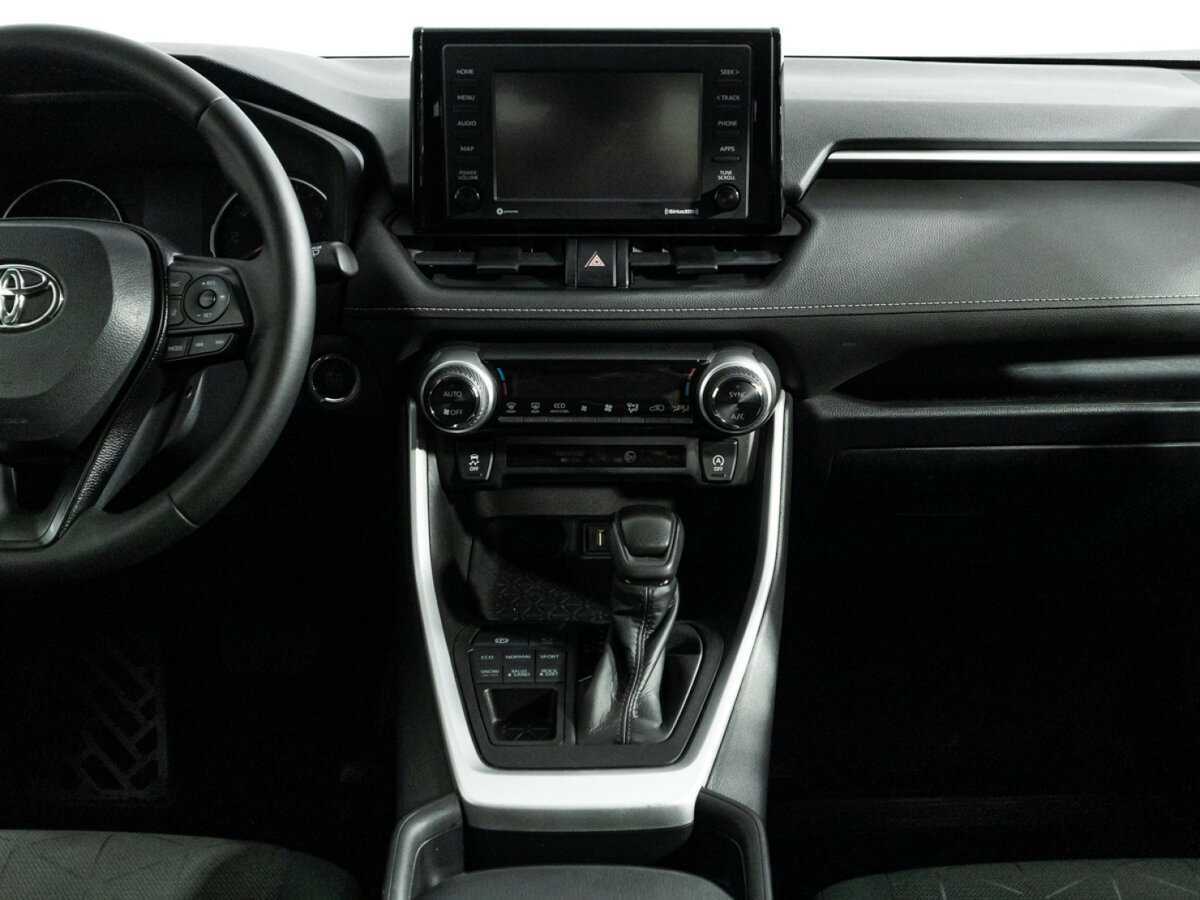 Toyota RAV4 с пробегом — 2021 год. Фото: #13