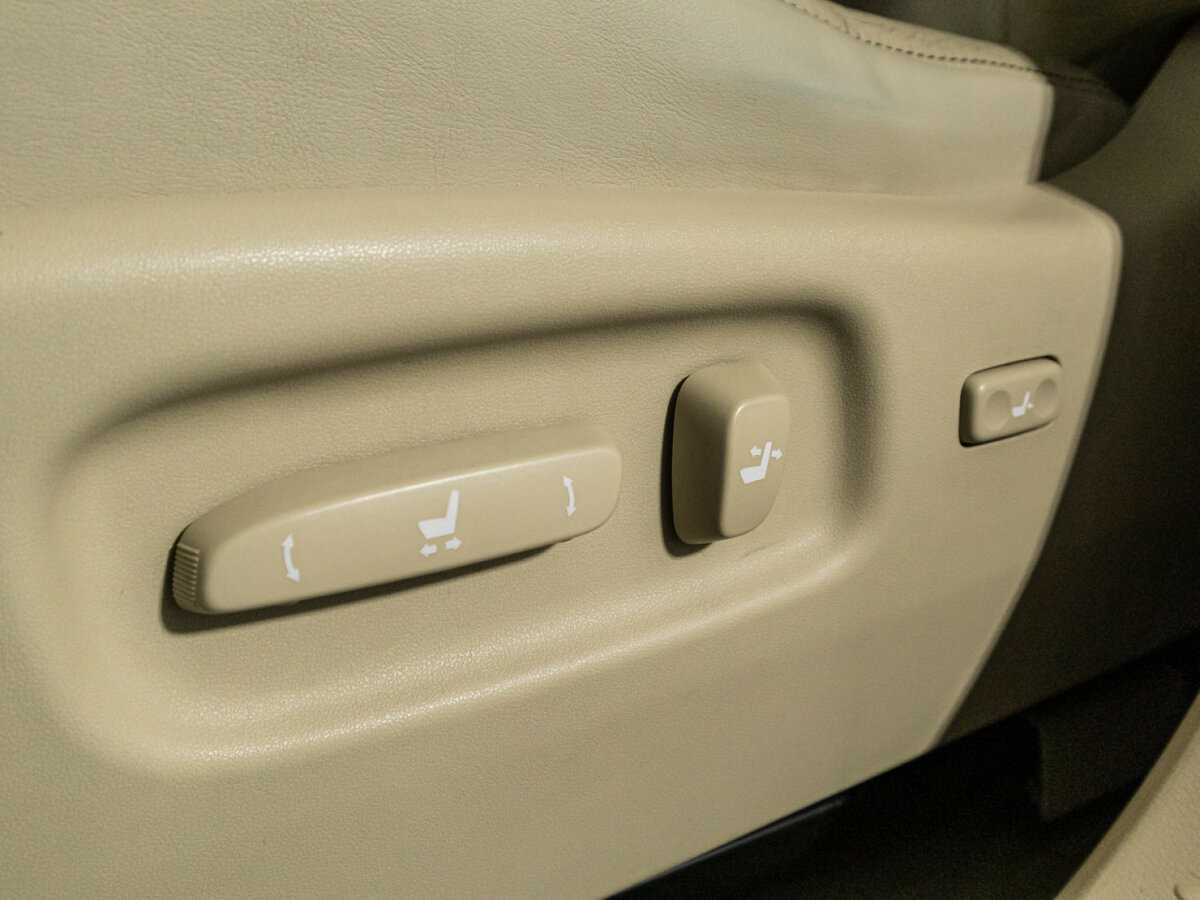 Lexus RX с пробегом — 2013 год. Фото: #16