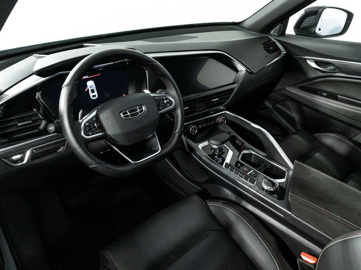 Geely Tugella с пробегом — 2023 год. Фото: #10